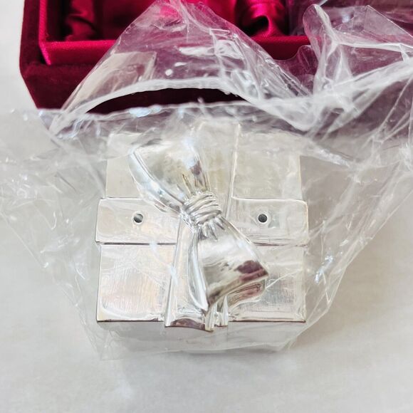 Vintage Nordstrom Silver Plated Salt & Pepper Shakers New - Picture 4 of 11